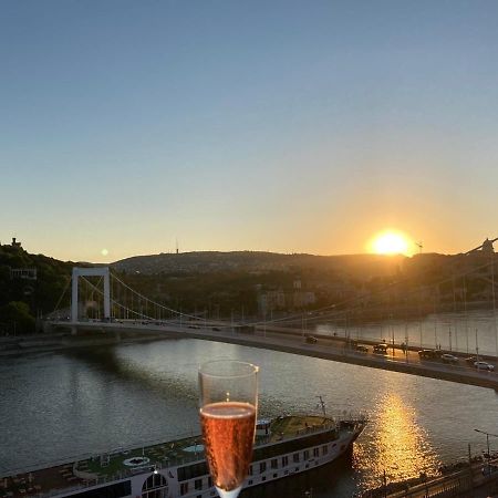 Riverside Flat With King Castle View Budapest Bagian luar foto